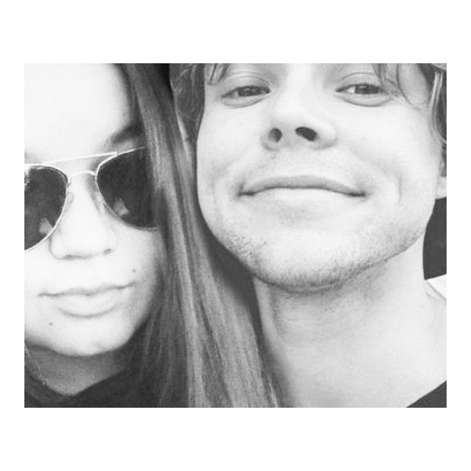 follow @igusheva for dm lrh and 5sos band, ljp, little mix, cher Lloyd, jb, cody Simpson and other