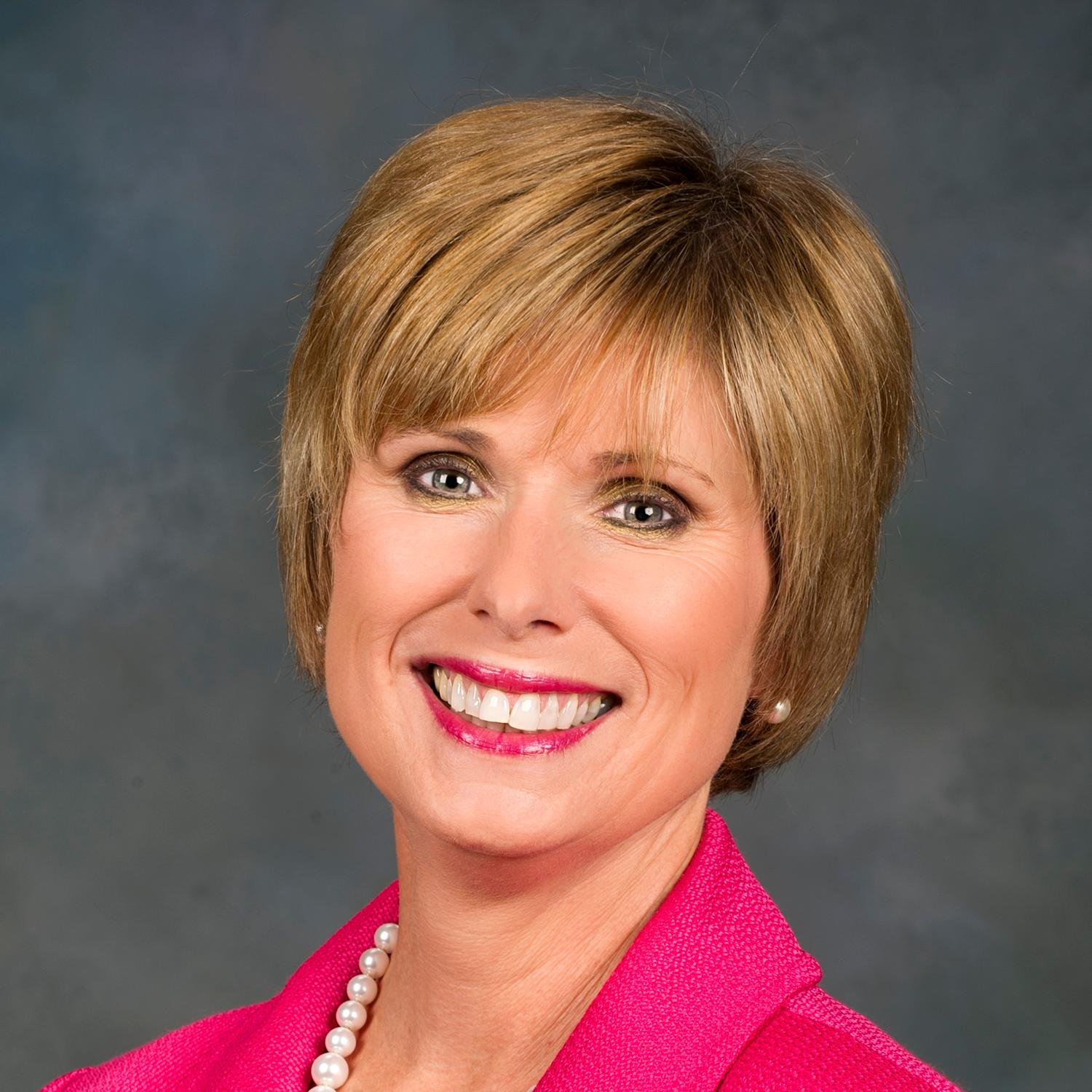Communicator on R&D in the utility industry and @SouthernCompany. Alabama gal, avid reader, wife, mom of boys. Views all my own.