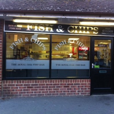 RoyalOakFishBar's profile picture. Traditional Fish and Chips                             6 Oakfield Road East Wittering PO20 8RP
