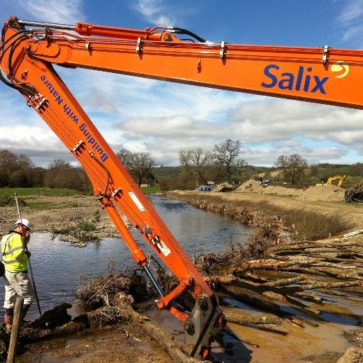 Sustainable solutions to soil and riverbank erosion, we deal with shoreline protection, inland desilting, wetland enhancement and habitat creation schemes.