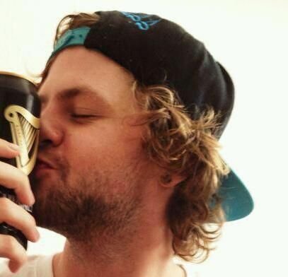 JAPANESE     i love you guys @JayTheWanted   純日本人です