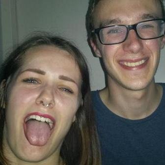 hallo dit is mijn nieuwe twitter account :)