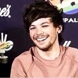 follow me on @sparkzlouist