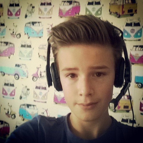 Luis__Rules's profile picture. I follow back Like -Nike- MineCraft