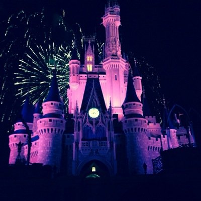 Eleanor 💗 Ellis 💙                                           Dreaming of Disney 🥰