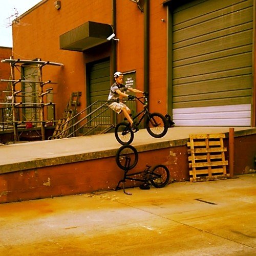 •BMX IS MY LIFE! 
•SPONSORED BY INSANITY™ •FLOW TEAM RIDER 
•GRIND TEAM RIDER 
•BMX WITH THE CREW  
•YOUNG AND BREAK LESS