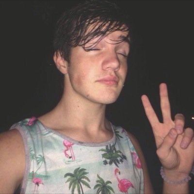 follow @regaldallas since i gave you a free follow it means alot thanks