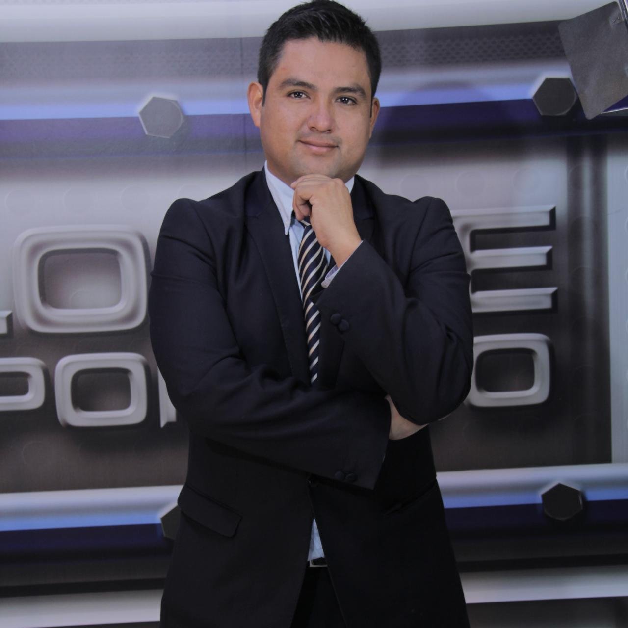 COMUNICADOR SOCIAL, CONSULTOR DE CONTENIDOS PERIODISTICOS, PERIODISTA DE CONTACTO PROGRAMA POLITICO, PADRE ORGULLOSO Y ESPOSO