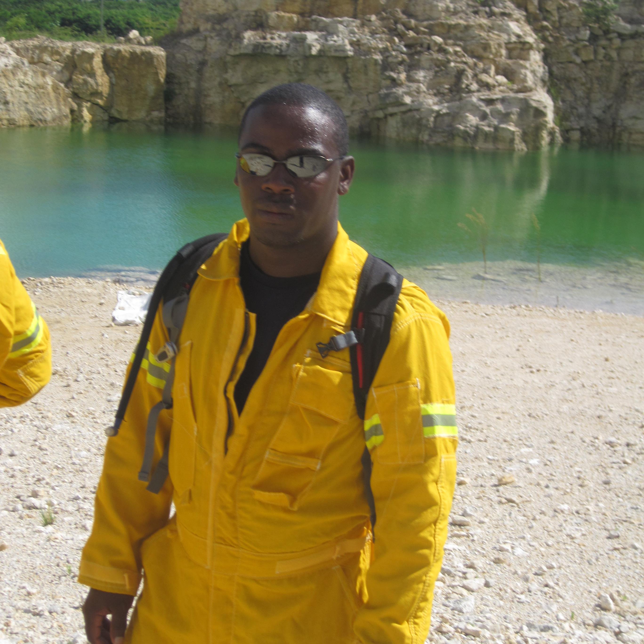 johnsonyohann2's profile picture. firefighter