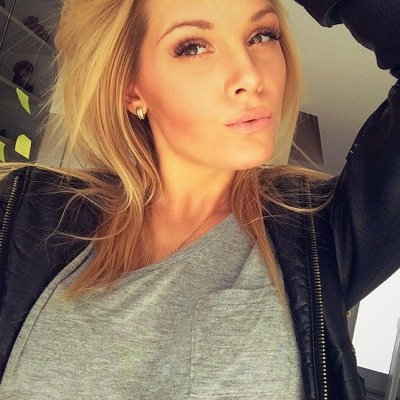 valeriielacroix's profile picture. 