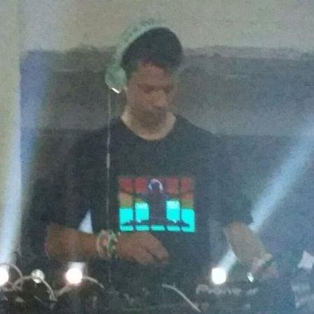 NYC's premiere #DJ and #hardstyle producer @Noface Records #nofaceacademy
