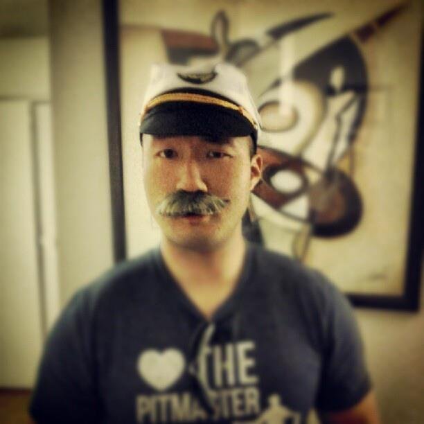New Yorker, meatatarian and tech nerd. Lover of food, drinks, NY sports and travel.