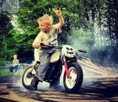 Stunt pasión :D Dale seguir si te gusta el stunt y pasa fotos que las subo