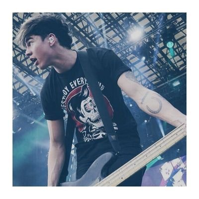 u got a free follow''¡¡ // @manicmgc is my main, follow me there,,!!