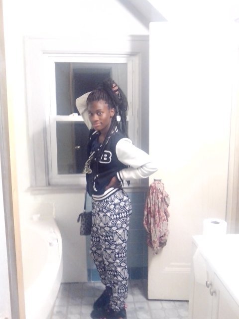 18 college girl got a good heart nd mind missing my stink jay ☺❤