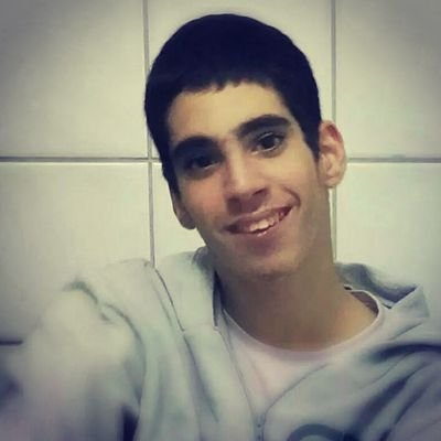 amo futebol ,meu vascão 3 faço fisioterapia método  padovan e também amo jogar playstation 3