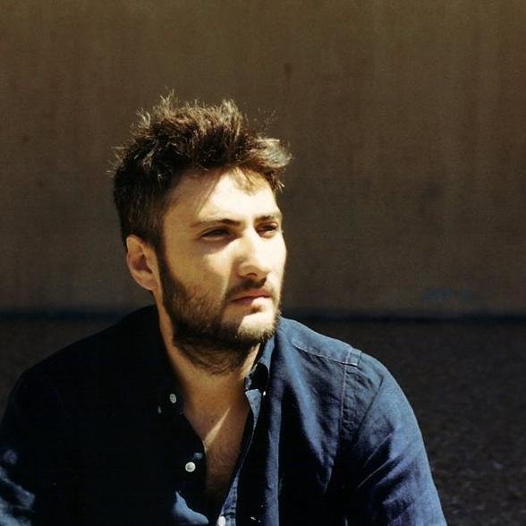 Lawyer. 32. Born in Molise, south Italy (!) Interested in cinema, politics, travel, nature, economics, music and sport.