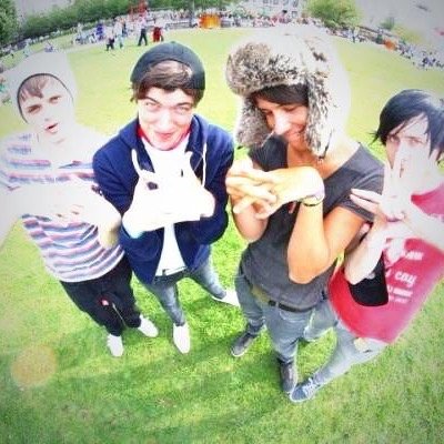 lipsticklester's profile picture. please follow @vinylphan !