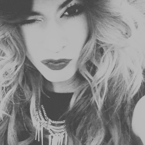 Tini es perfecta,Tini es bella,Tini es KUL,Tini es todo