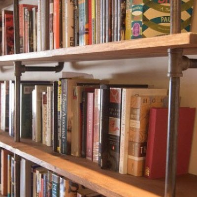 هنا تقع عيناك على أرفف مكتبات الكويت .. ترى الكتاب .. تعرف أماكن تواجده .. تحيط بثمنه ~ فإن عجزت فنحن نقوم بتوصيله إلى باب منزلك