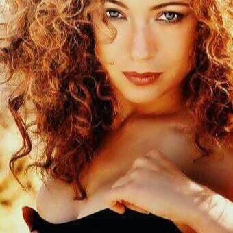 Hello Sweetie. Im Doctor Song. Or Melody Pond.. I am @DoctorFez1 's wife. We have a son together named Alexander. (DWRP)