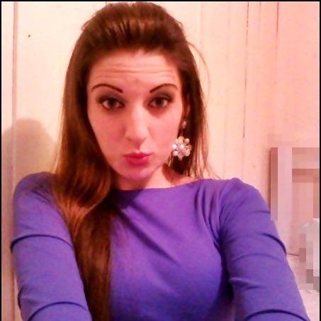 Não busque pessoas perfeitas porque não somos, busque apenas pessoas que te valorizam. =D