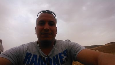 وحدي فالدنيا