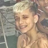 ´´Reza não é a unica coisa que eu sei fazer ajoelhada´´