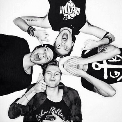 Free follow from-@SoulPunkCity, @tinkabellaaa,@19shemmo,@pajamamuke, @thedreamisthee and @belovedhood. aka: the girls from @x5sosupdateteam please follow us❤️