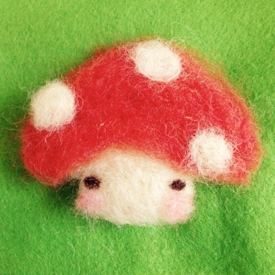 限りなく透明に近い存在感で日々を過ごしています。割烹着着て炊き出しするよ。 身内と仕事関係の知り合いは帰ってください。