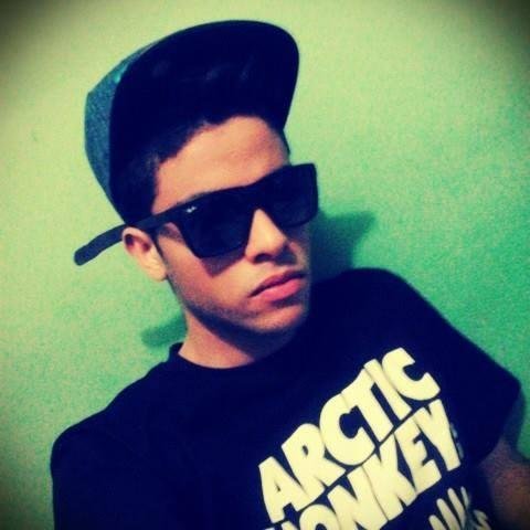 suiciniv100's profile picture. 