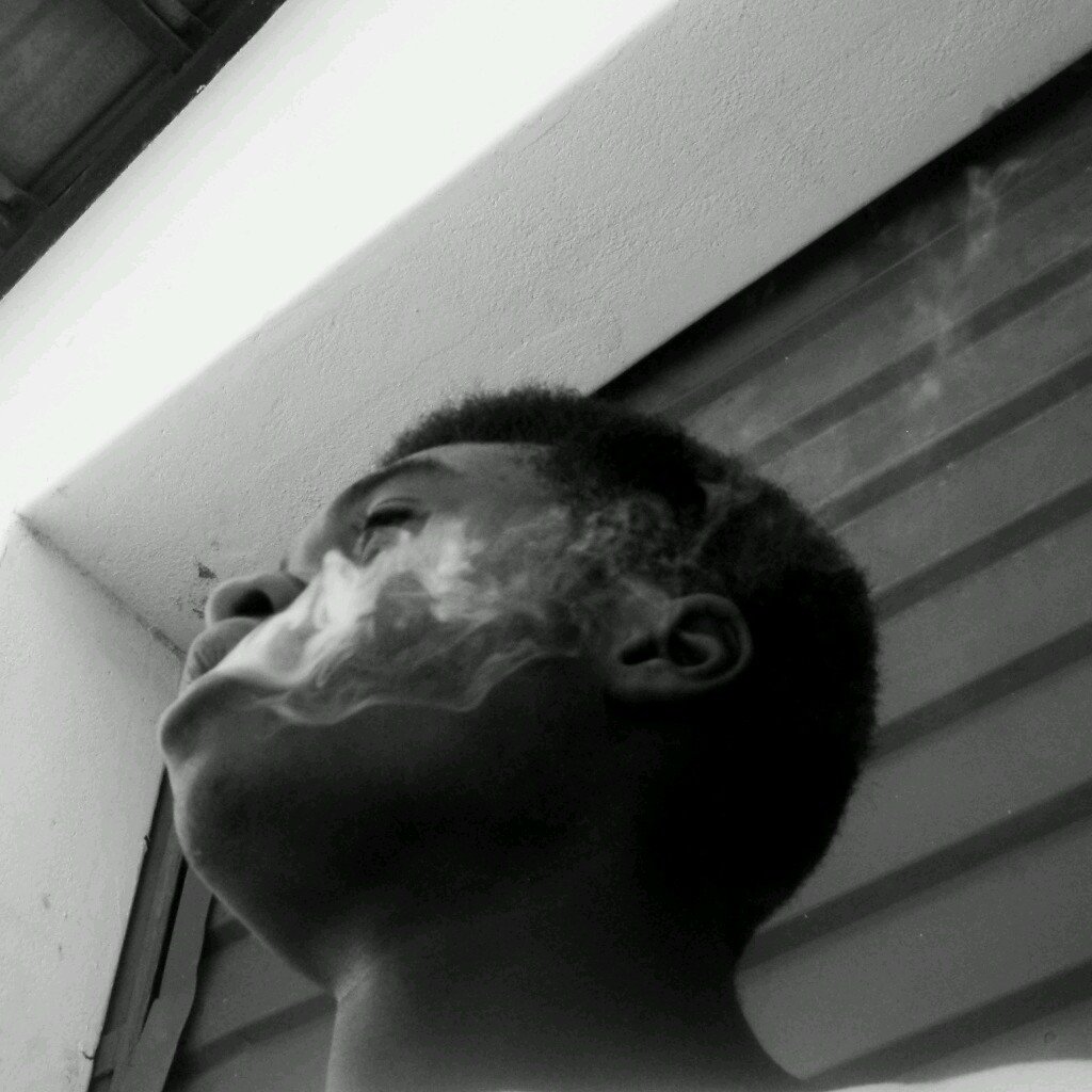 Follow, ill follow back!! its the turn up king #squad life! whatsapp- 76165387.. you know what to do!
