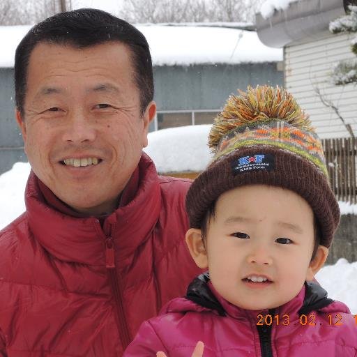 「磨けば光る七飯町」を掲げて町会議員をしてます。次世代の為にできることを沢山手がけ、NPO（はこだて街なかP、数理の翼、スマートシィティはこだて、どうなん学びS.S）、はこだて国際民族芸術祭、こぶし座、大沼水質改善研究会、函館日韓友好親善協会事務局長、町議会総務財政常任副委員長等を担当しています。