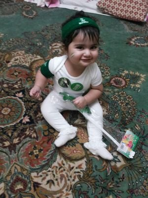 ‏‏‏‏‏‏ﻻيوجدمن يستحق ان اضحي بروحي سواودوامها
