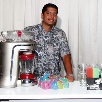 Servicio de Barras móviles iluminadas para todo tipo de eventos y celebraciones, Máquinas de cócteles, contacto: frozen.margarita@yahoo.com 0414 4311282 Jorge