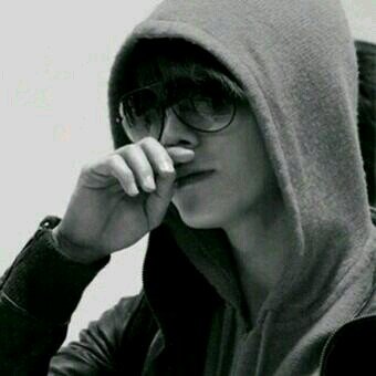 ‏　                                                                       لآ آجيد القسوه آبداً ،
و لكن آجيد التجاهل بآحترام ..♡