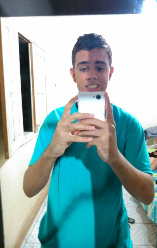 ''Más influências não são desculpas, cada um faz o que quer.''