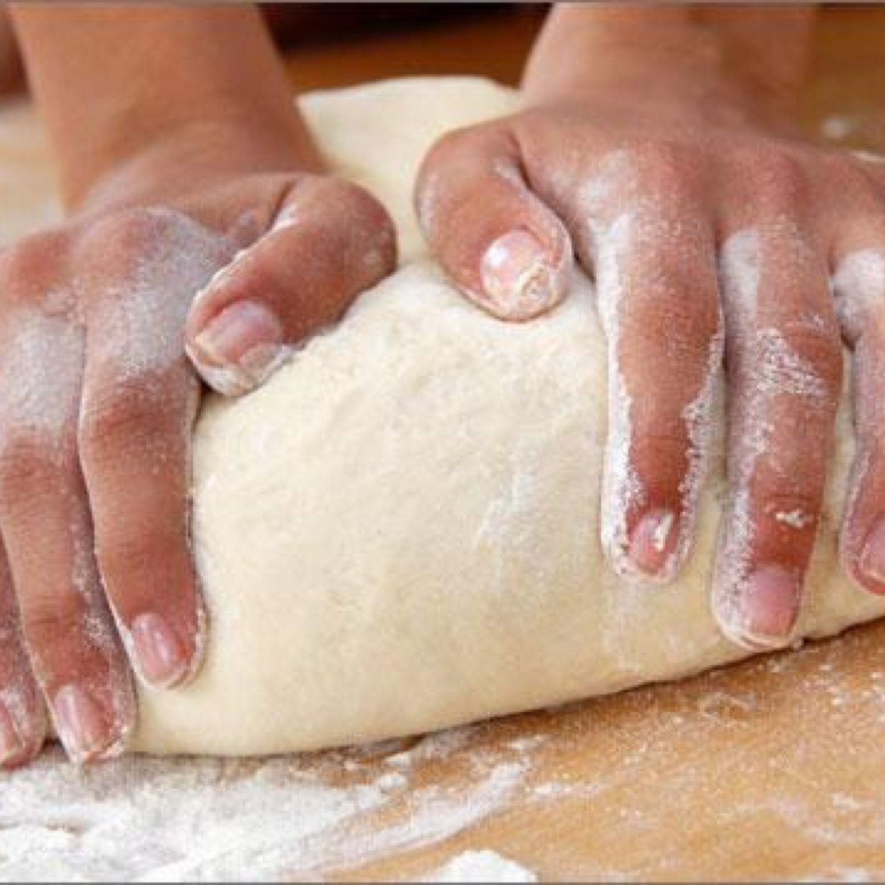Independent street bakery in Woking. We make fresh bread, award-winning sausage rolls, hot pizza & sandwiches from scratch in front of your very eyes.