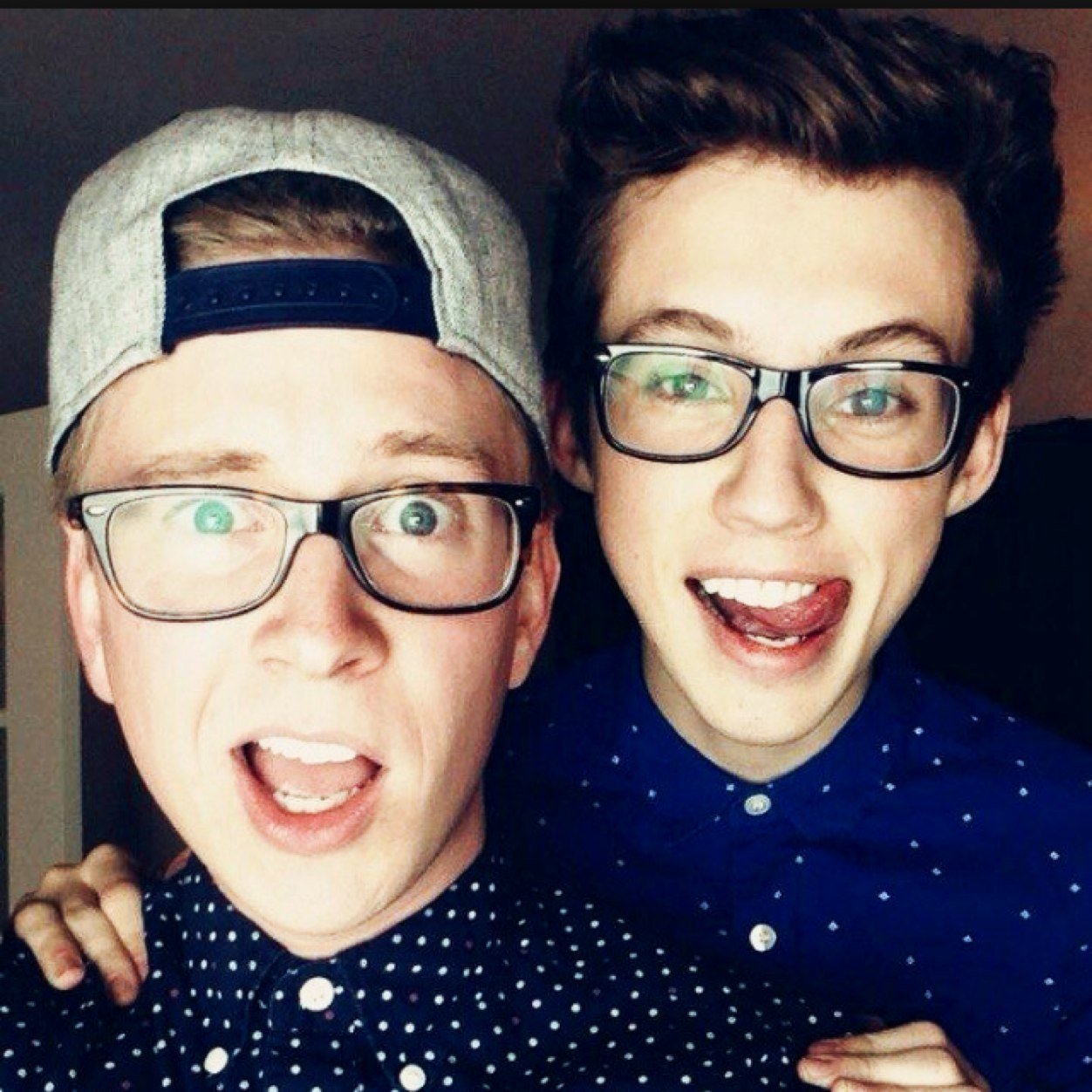 I love youtubers, the internet, food, starbucks, fashion, sleeping, all social medias, and gaming! I'm dating my phone! I love dogs and cats!