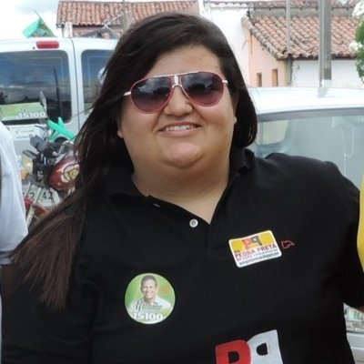 Uma Pessoa de Bem Com a Vida, Estudante do Ensino Médio, 
Apaixonada Pelas Simples Coisas da Vida, Principalmente Forró e Vaquejada.