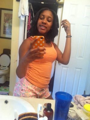 Pretty w.A Rich Attitude A Broke Hoe Dream But A Rich Nigga Queen Follow Me On IG @Demyiah_Keeper