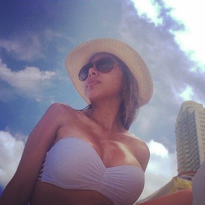 LaFlacaNatie's profile picture. Colombiana de nacimiento, ciudadana del mundo,