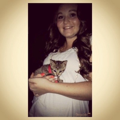 Insta; hannahgraccce;  WAR DAMN.