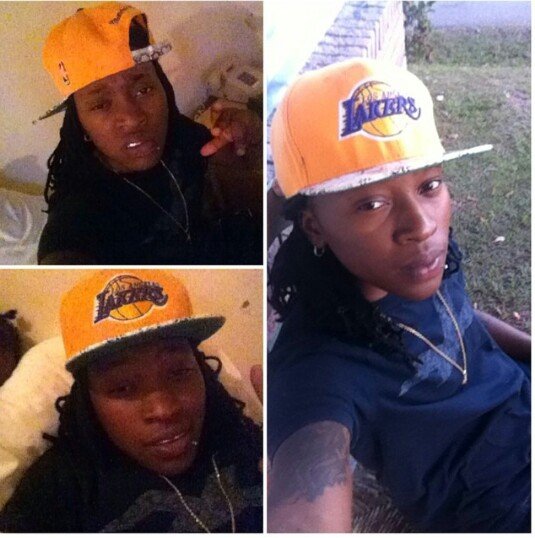 I LIVE THIS SHIT FORREAL NIGGAZ KNOW ME IN THE GAME...IM ALL ABOUT A DOLLAR!!! #ROE