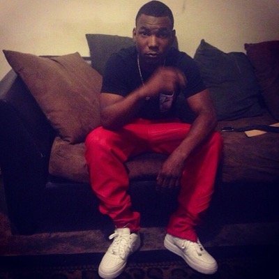 Only me and the ppl thats been down with me since day one is the only ppl I see Only tryna accomplish what I started