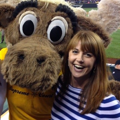 lilbowks's profile picture. Lover of all things Seattle. Obsessed with dogs, cooking/eating, travel and Chris Isaak.