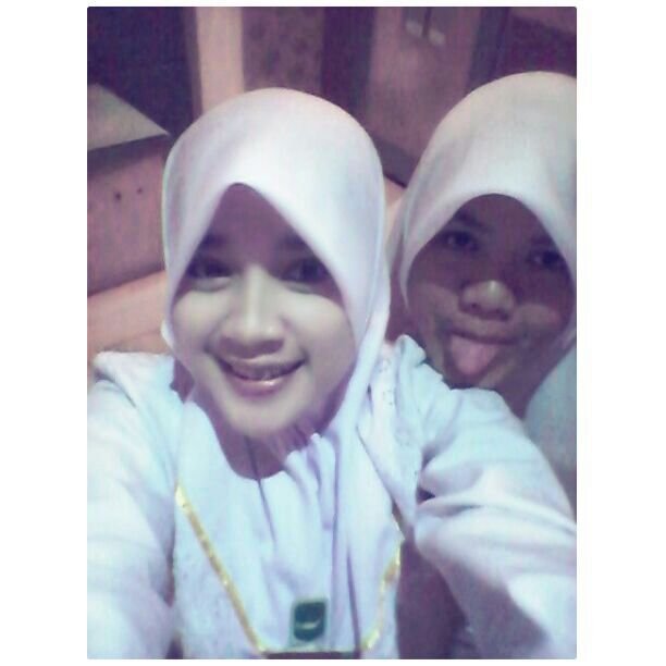 27 desember ♥ alone ☺ sma negri 1 ☺ fσℓℓσω me, just mention for fσℓℓbąck (•ˆ⌣ˆ•) don't unfoll guys☺ †ђąηk ўσυ for follow me (✿◠‿◠)
