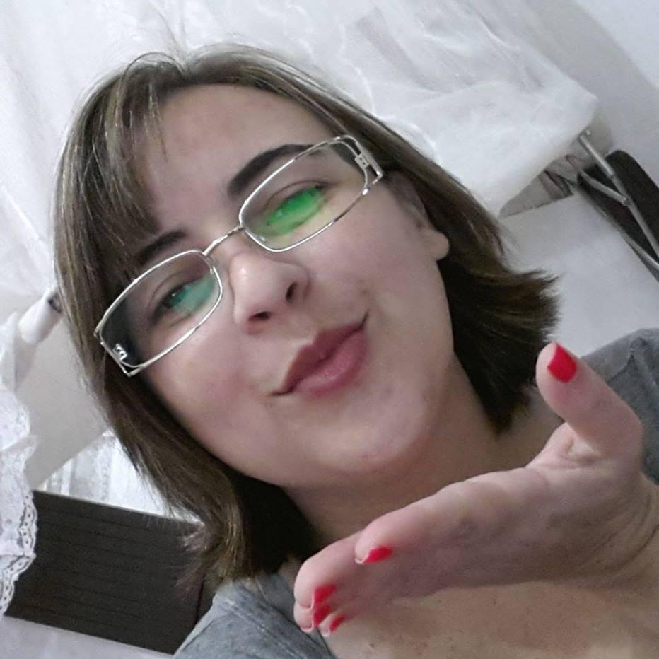 angiecostabr's profile picture. Brazilian Translator |
Book & Coffee Lover |
Is there one without the other?