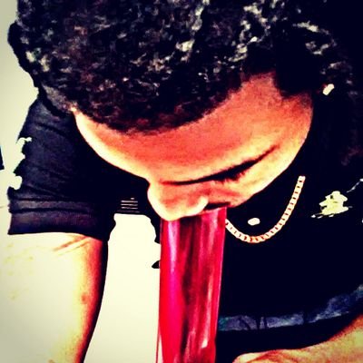 smoke about a hundred blunts stilll aint high