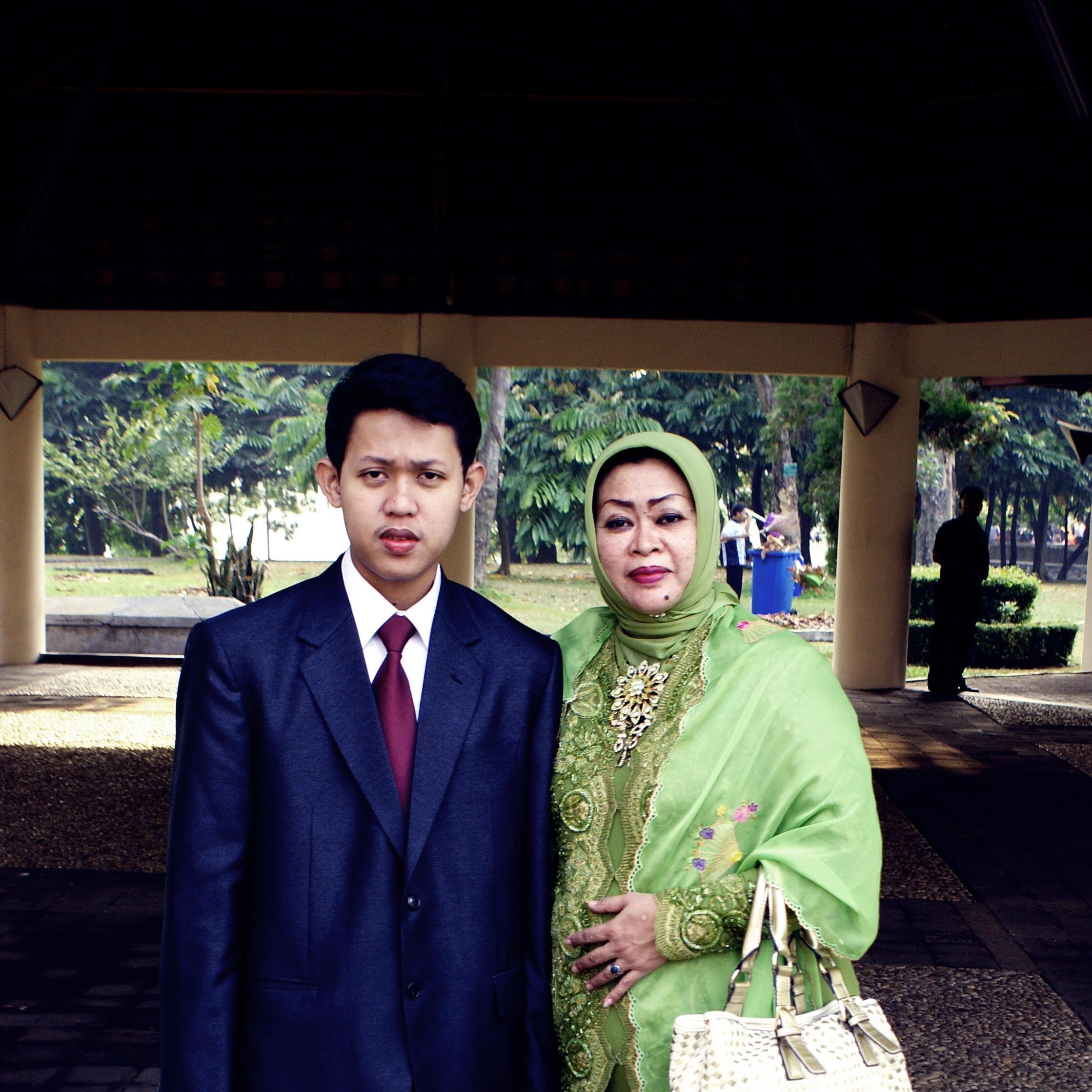 Prastyo_AW's profile picture. | State Polythecnic of Jakarta |only God can judge me [ #MCFC ]